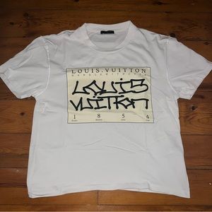 Louis Vuitton Signature T-Shirt